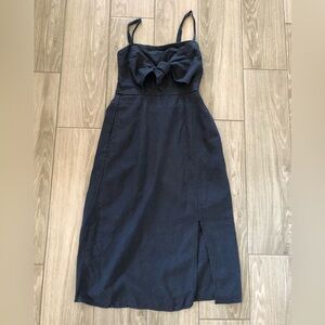 Marisa|Navy sleeveless midi dress with side slit and bow front detail•••small